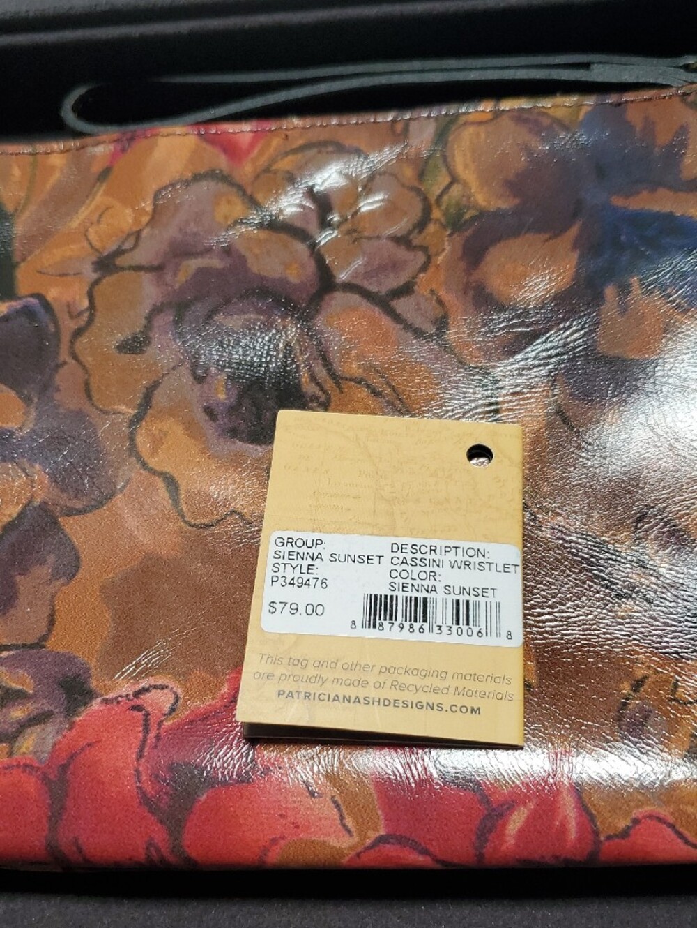 Patricia Nash Floral Wristlet. ACCEPTING REASONABLE OFFERS - Picture 4 of 7